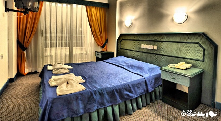 تخت بزرگ اتاق استاندارد دبل